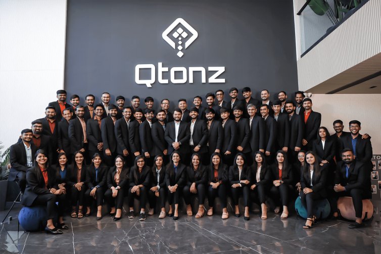 Qtonz - Team
